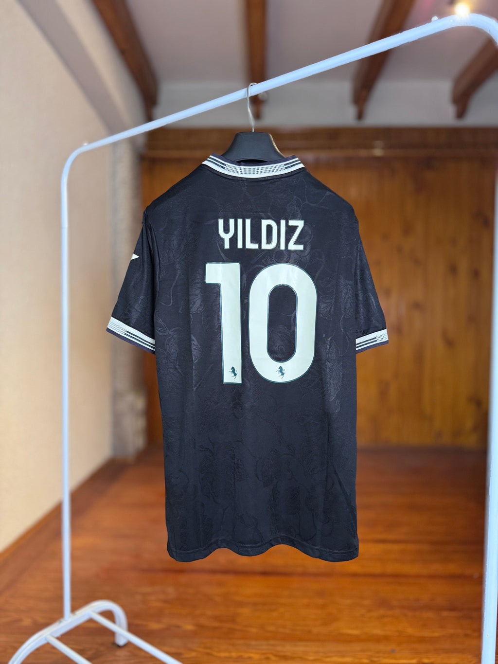 Camiseta Juventus Alternativa Negra x Adidas Originals - Yildiz #10