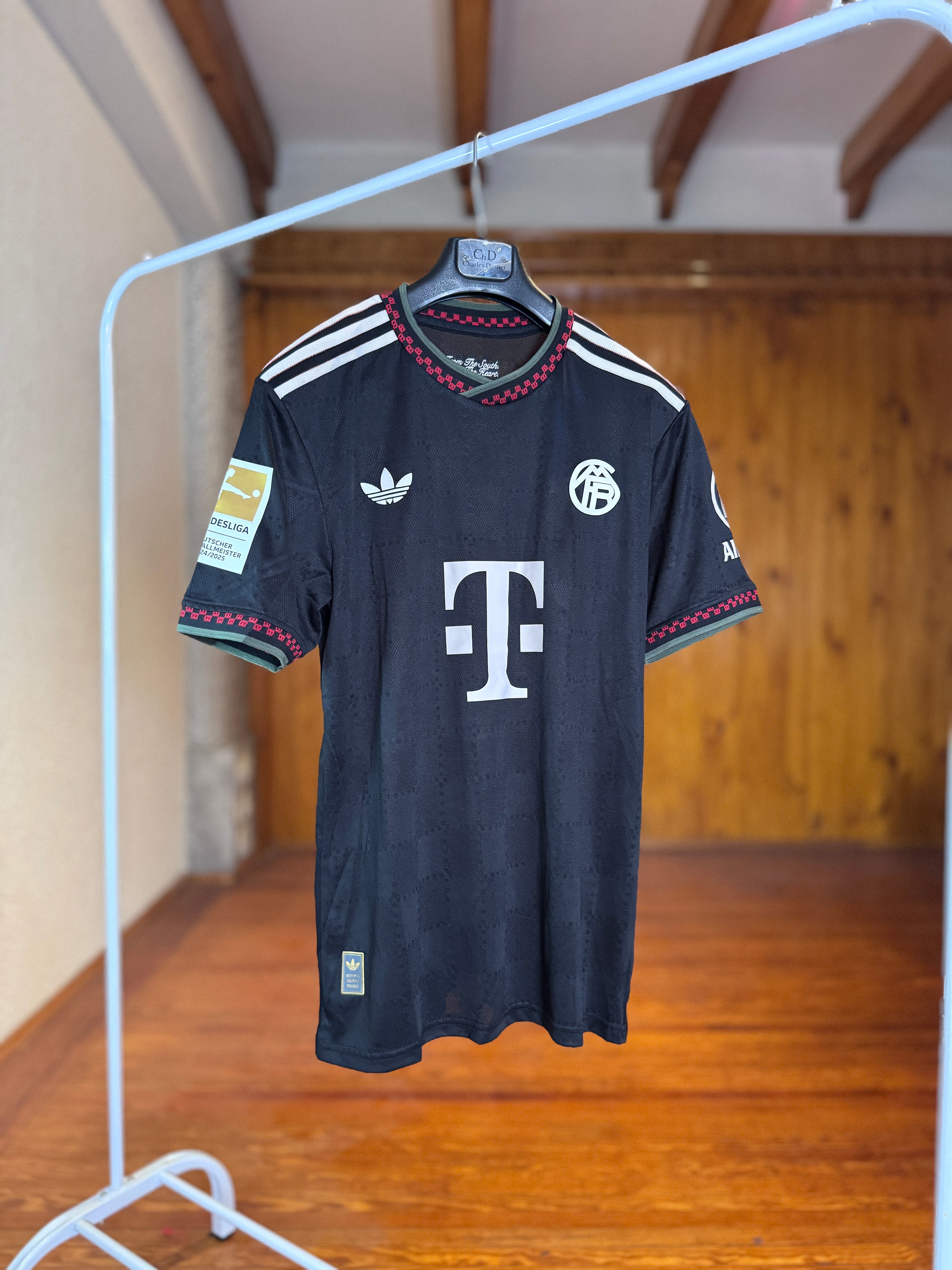 Camiseta Bayern Múnich Negra x Adidas Originals - Musiala #10 Bundesliga