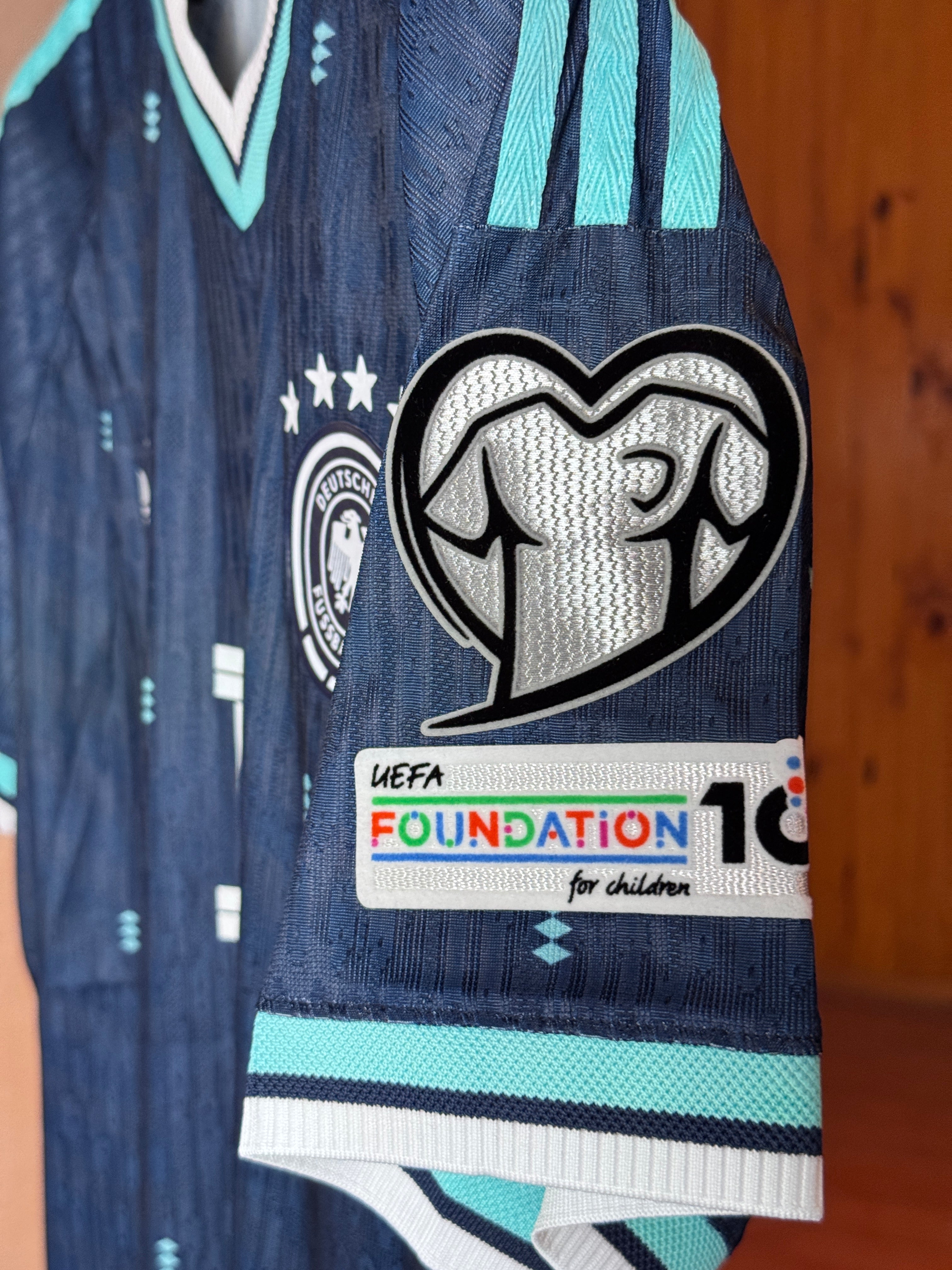 Camiseta Alemania Alternativa - Sané #19 x Adidas Originals FIFA Qualifiers 26