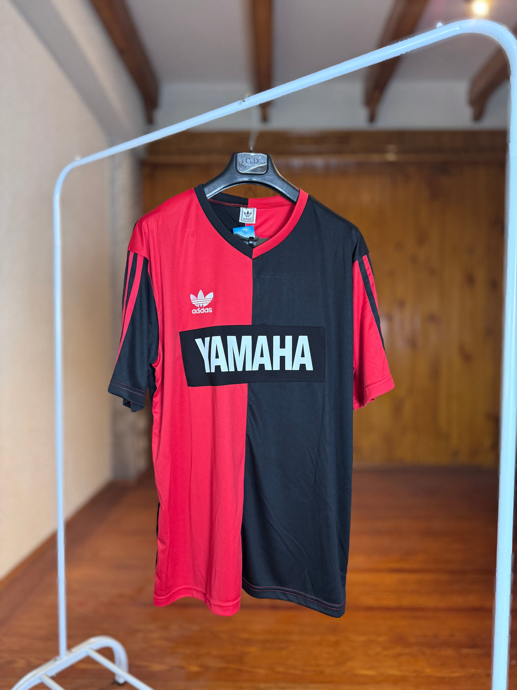 Camiseta Newell's 1993 frente completa bicolor rojo negro