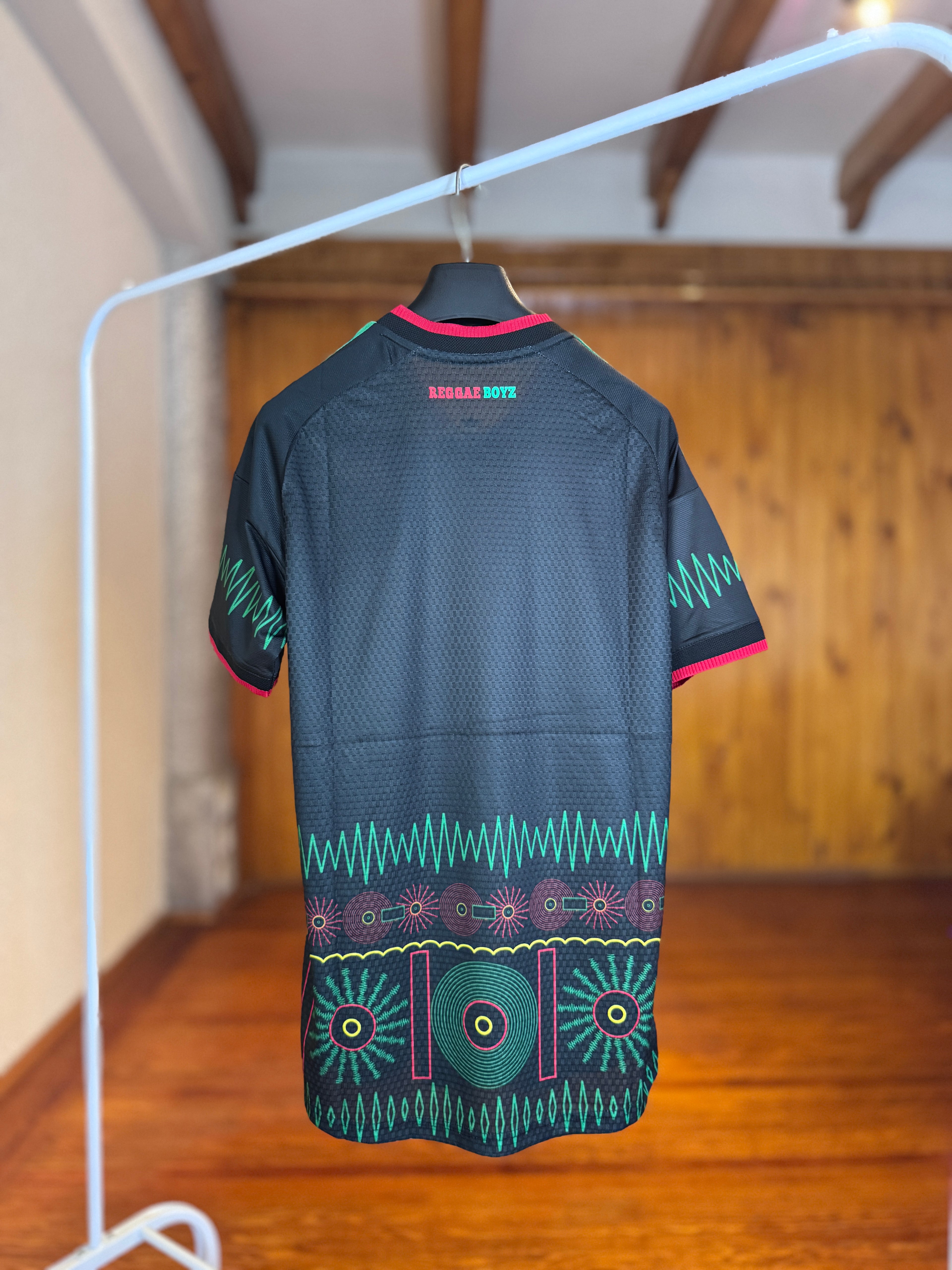Camiseta Jamaica x Adidas Originals x Bob Marley - "Football is Freedom" Reggae Boyz