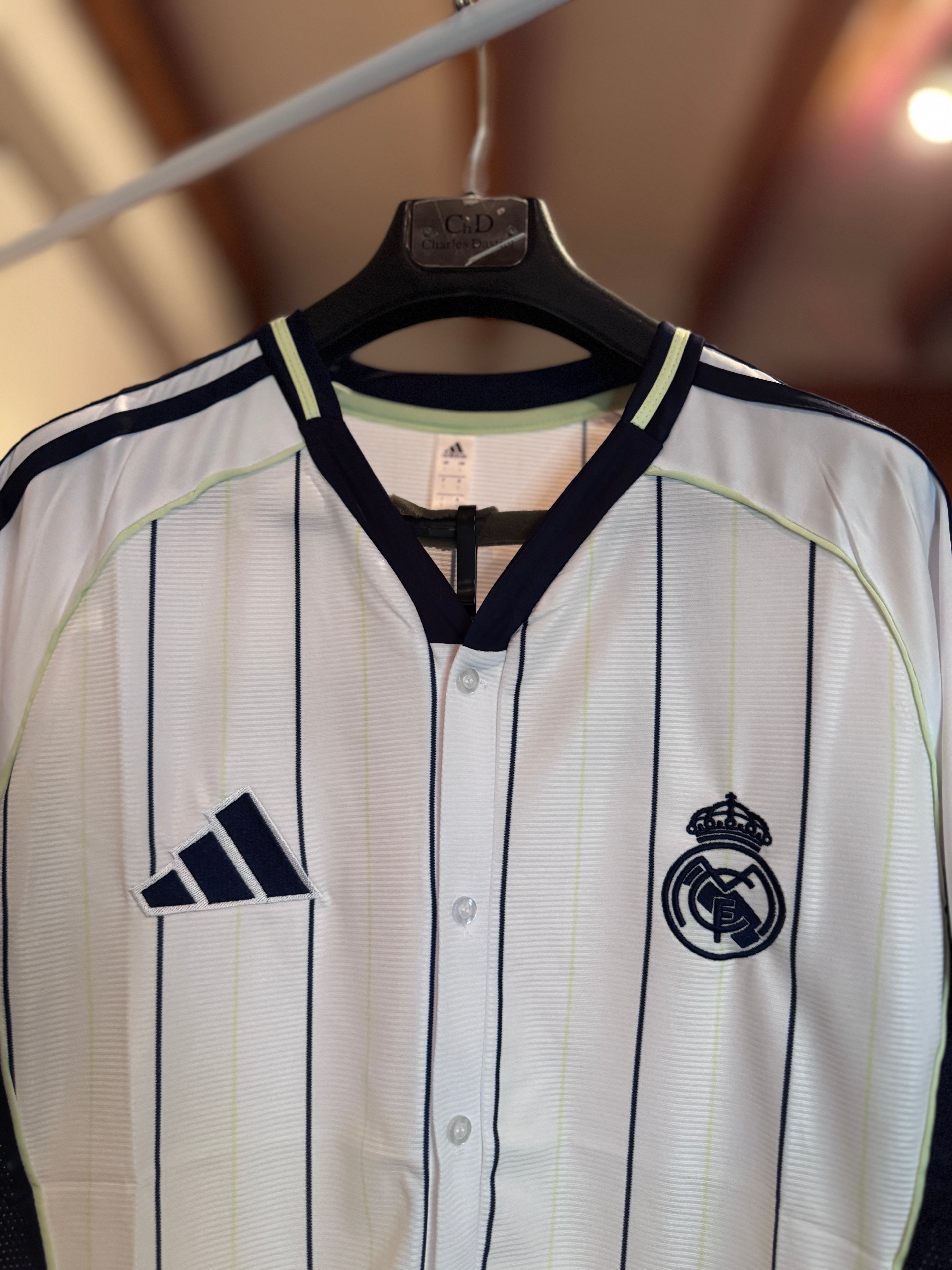 Camiseta Real Madrid Béisbol Pre Match x Adidas - Edición 1902