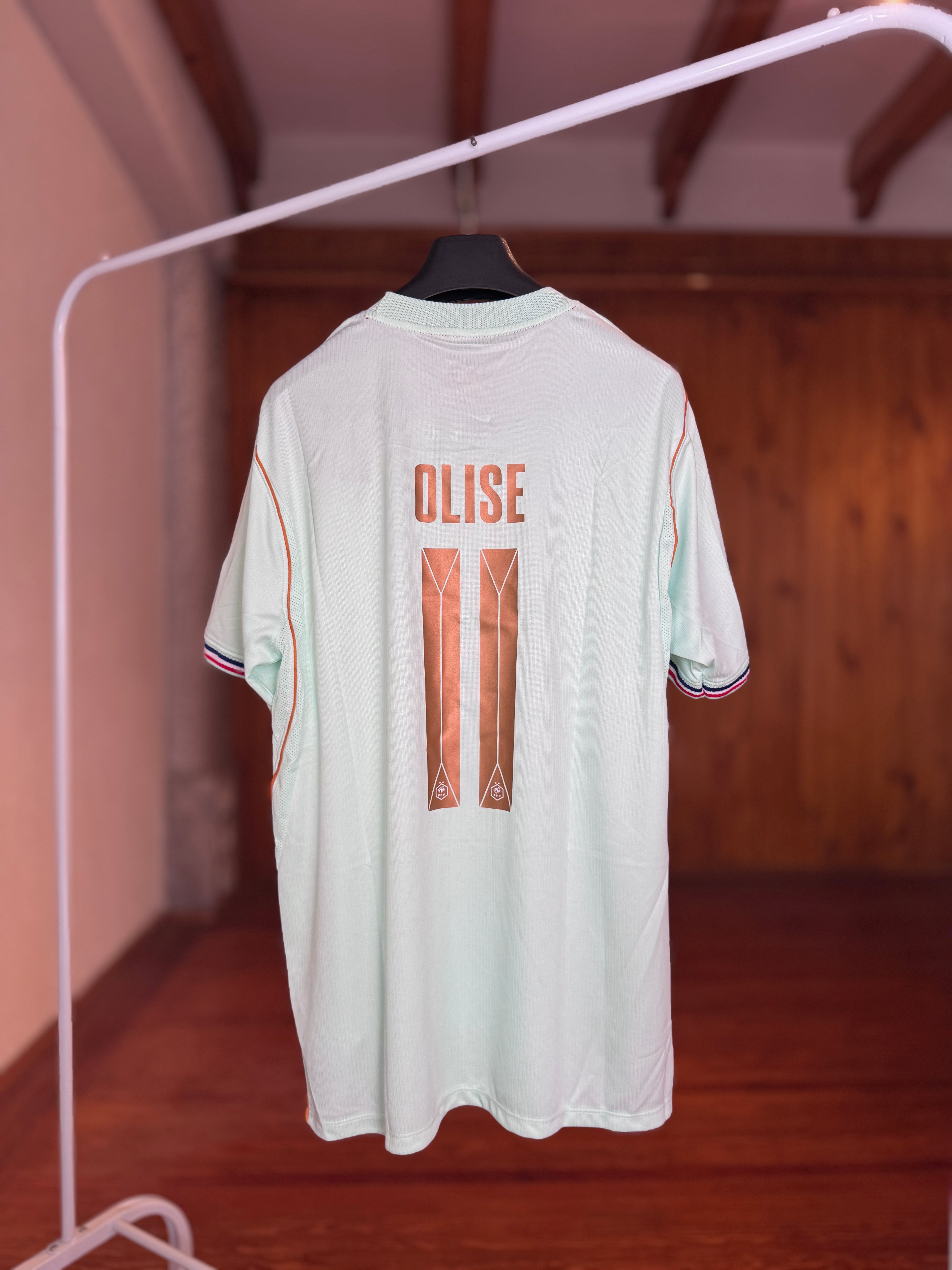 Camiseta Francia Olise #11 dorso bronce