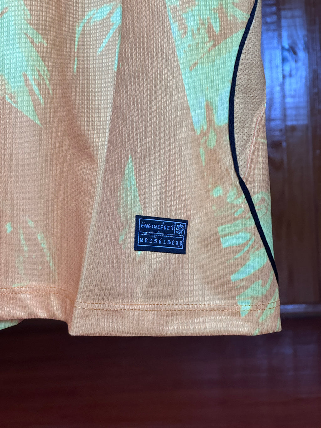 Camiseta Inglaterra Arquero GK detalle etiqueta Engineered