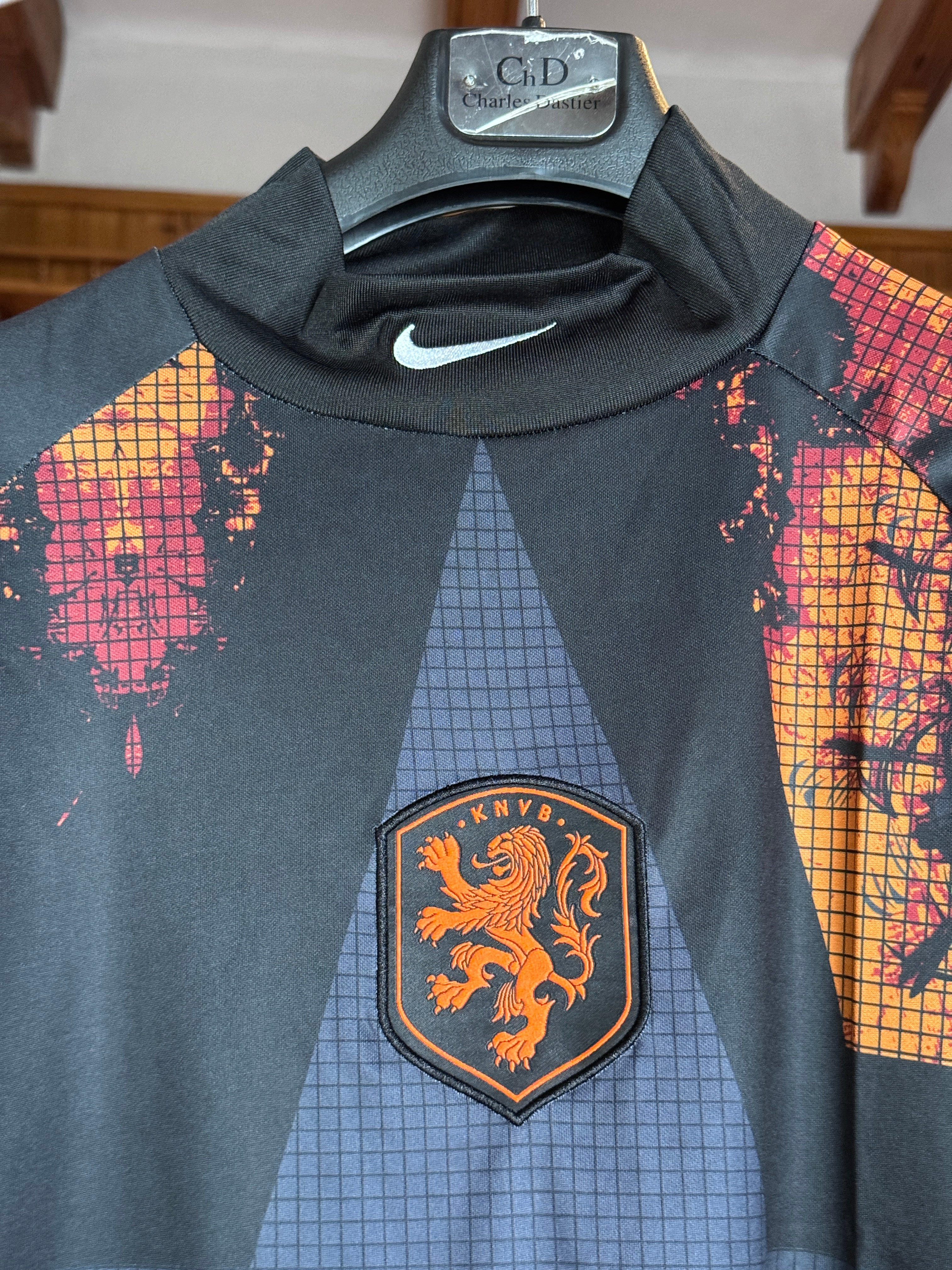 Camiseta Holanda Arquero GK detalle escudo KNVB