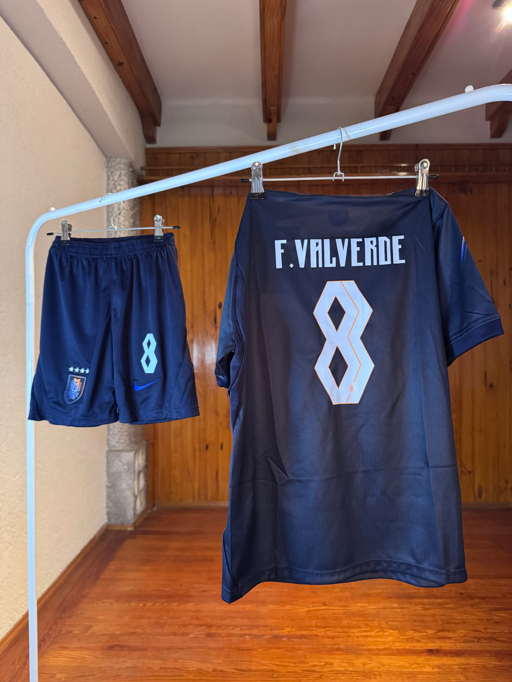 Conjunto Uruguay alternativa niño frente completo